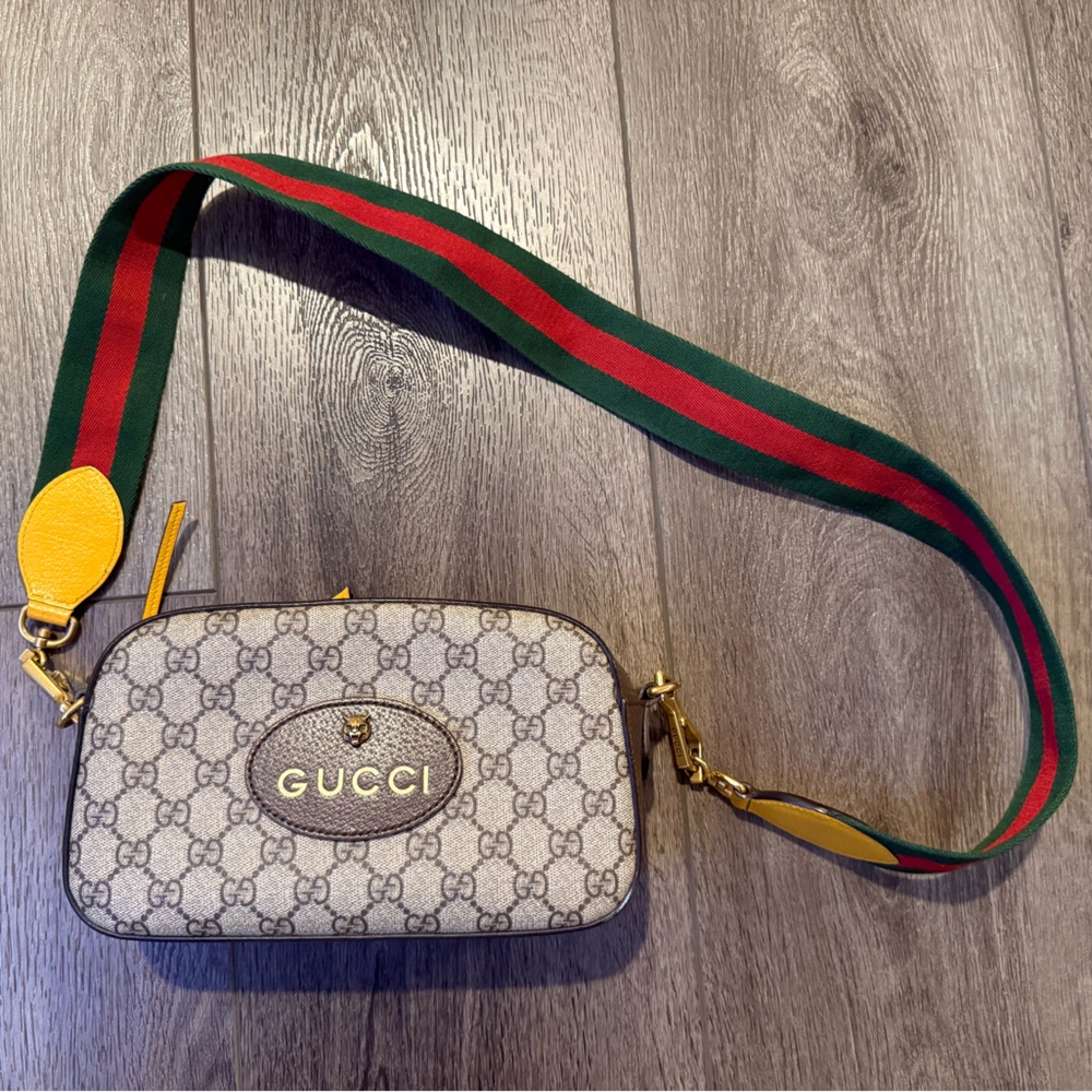 Gucci  GG Supreme Monogram Web Neo Vintage Shoulder Bag Beige
